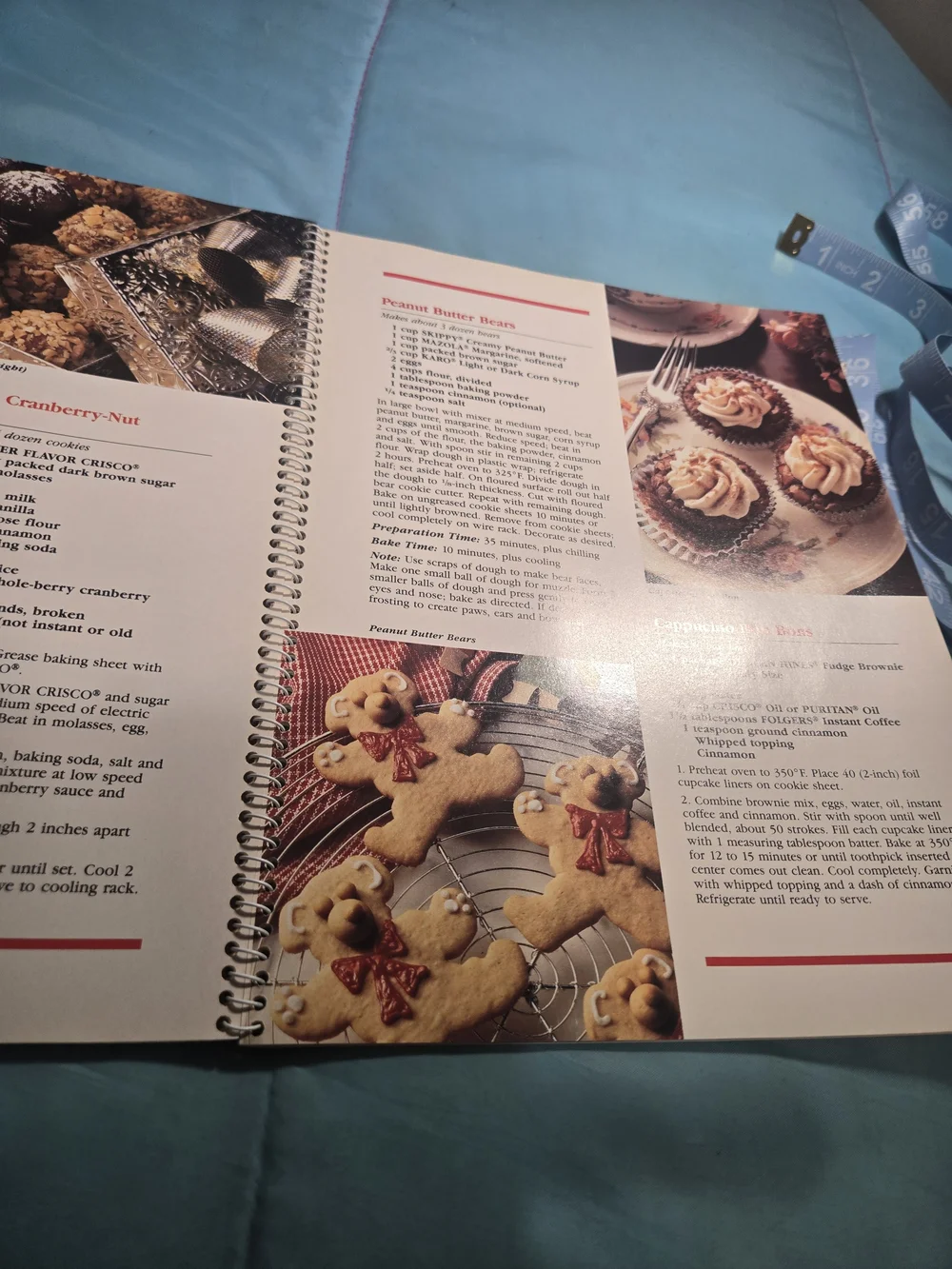 Treasury of Christmas Recipes Cookbook - White/Cream Cover